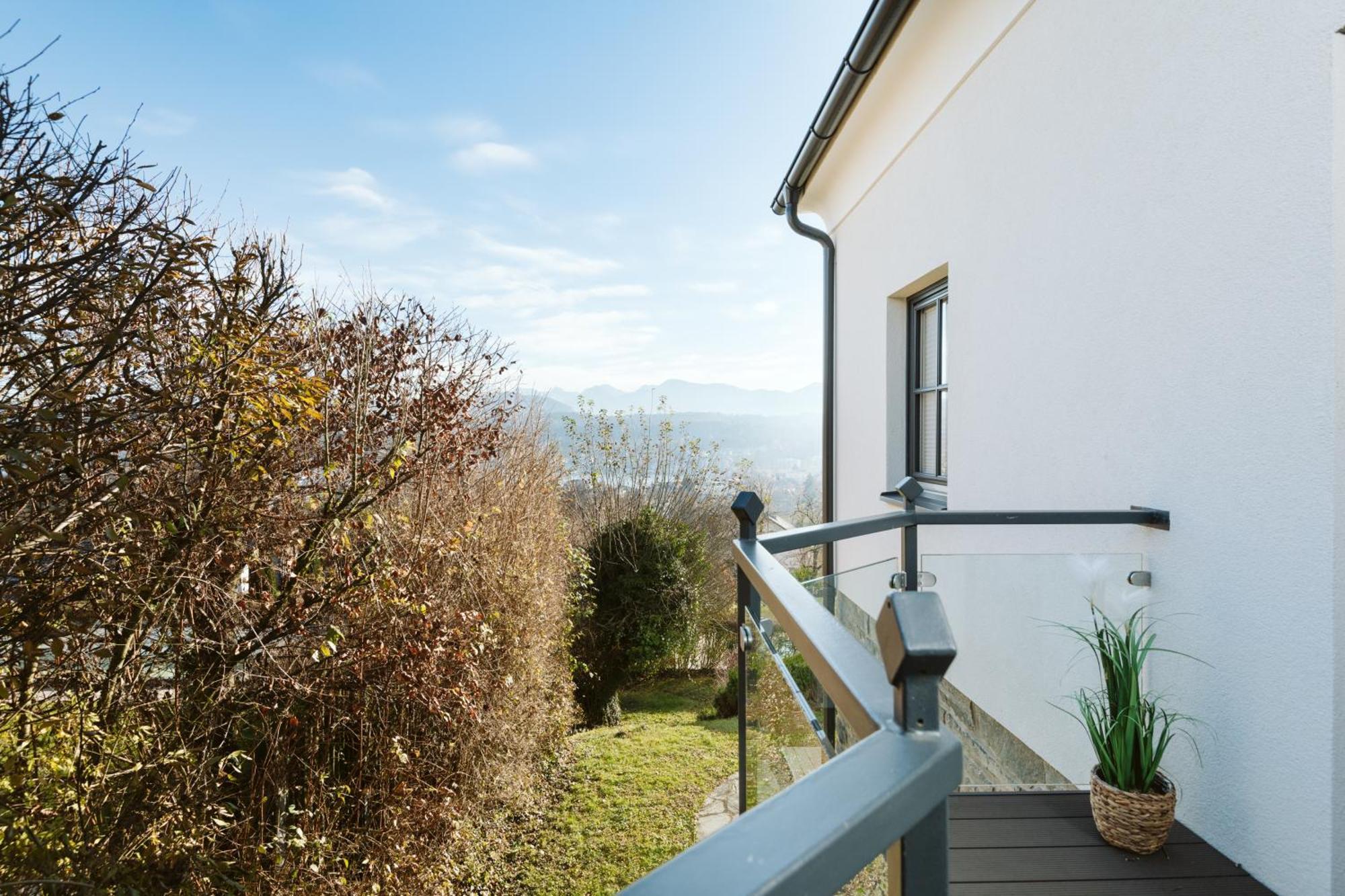 Haus Aussicht - Ferienwohnungen Velden Velden am Woerthersee Bilik gambar